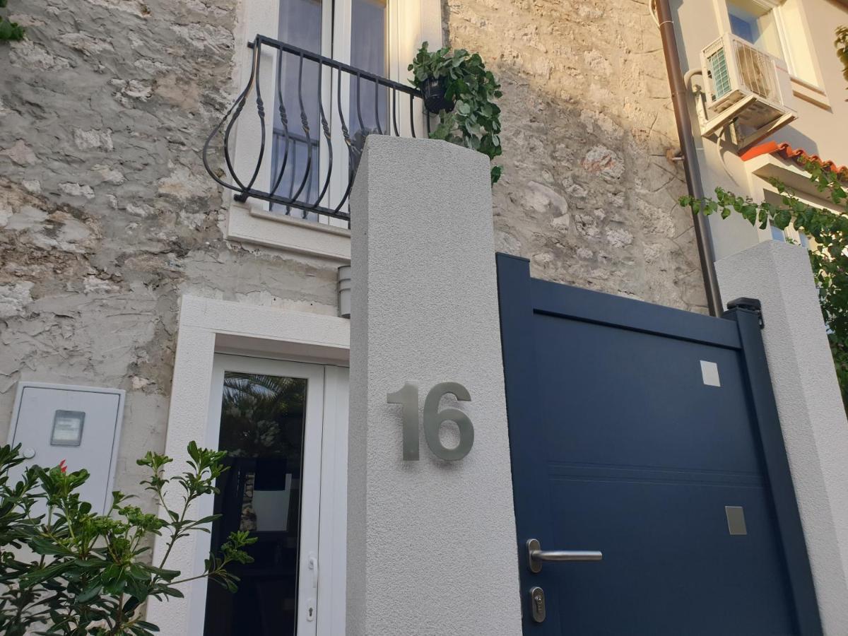 Castel Lejlighed Mali Lošinj Eksteriør billede