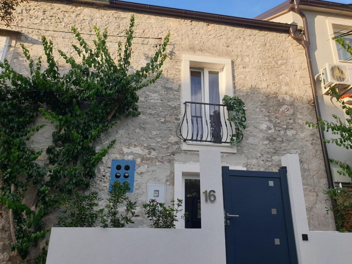 Castel Lejlighed Mali Lošinj Eksteriør billede