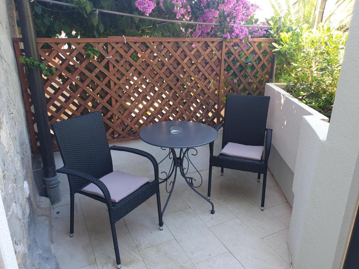 Castel Lejlighed Mali Lošinj Eksteriør billede