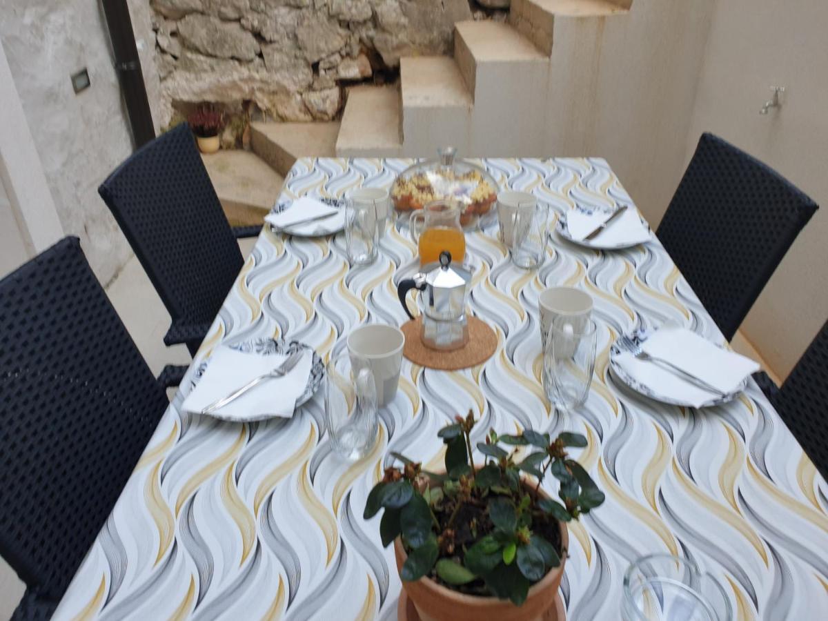 Castel Lejlighed Mali Lošinj Eksteriør billede